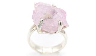 Alt= Kunzite full size ring.