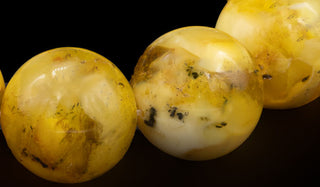 Luxury Baltic Butterscotch Amber Bracelet close up