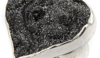 Sterling Silver Black Drusy Heart Adjustable Ring close up img