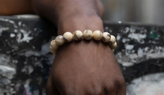 granite bracelet lifestyle img