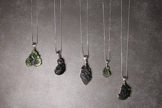 10 Things You Need To Know About Moldavite Before You Buy! –  PlayHardLookDope