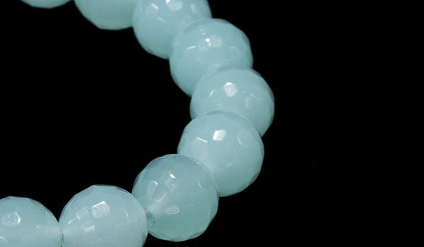 Luxury Faceted Agate Natural Gemstone Bracelet close up