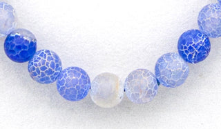 Blue dragon vein agate natural stone necklace feature close up img