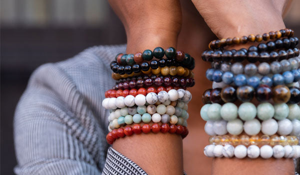 bracelet stack lifestyle img female