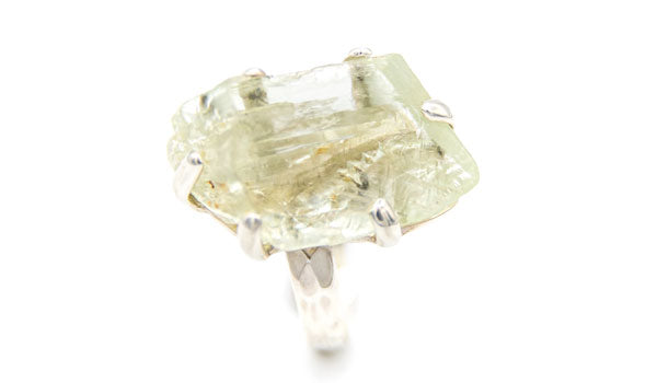 Alt= Hiddenite Natural Gemstone Ring 