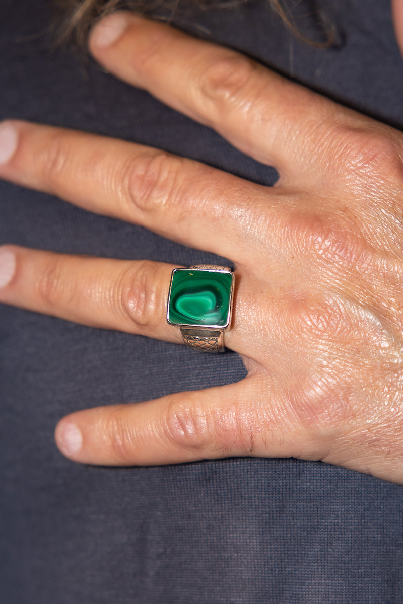 Men's Sterling Silver Malachite Gemstone Signet Ring