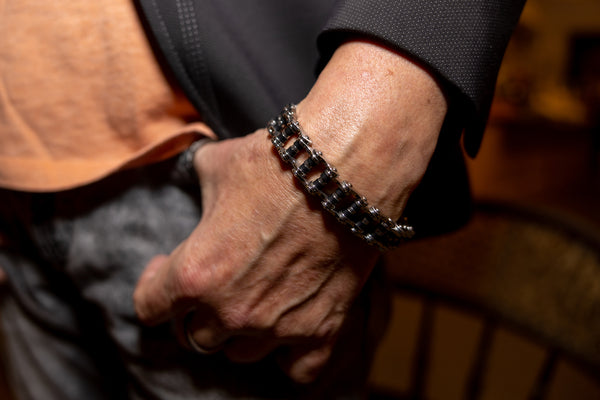 Man wearing The Arvid Stainless Steel Bracelet 
