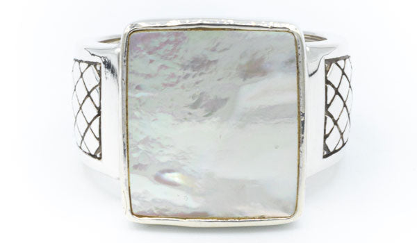 Tom Wood CUSHION MOTHER OF PEARL SIGNET RING - SILVER | Garmentory