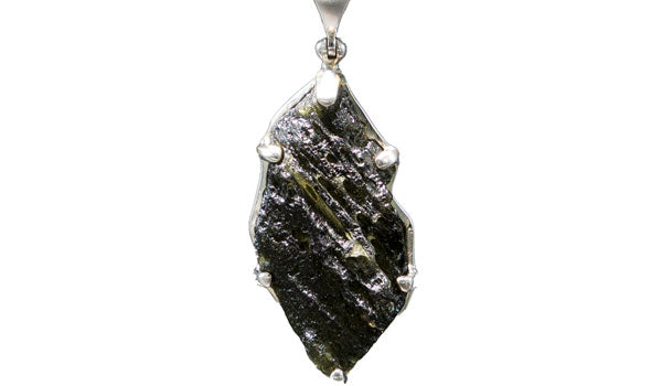 Sterling Silver Adjustable Oversized Leaf-Shaped Moldavite Necklace close up
