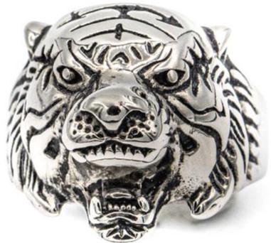 tiger face ring close up